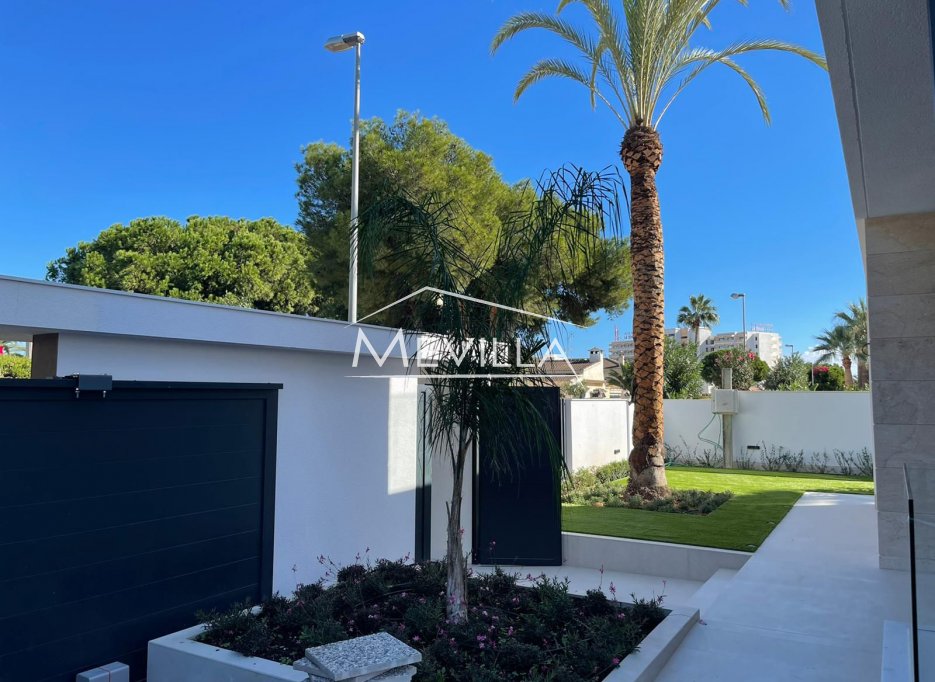 Neubauprojekte - Villa - Orihuela Costa - La Zenia