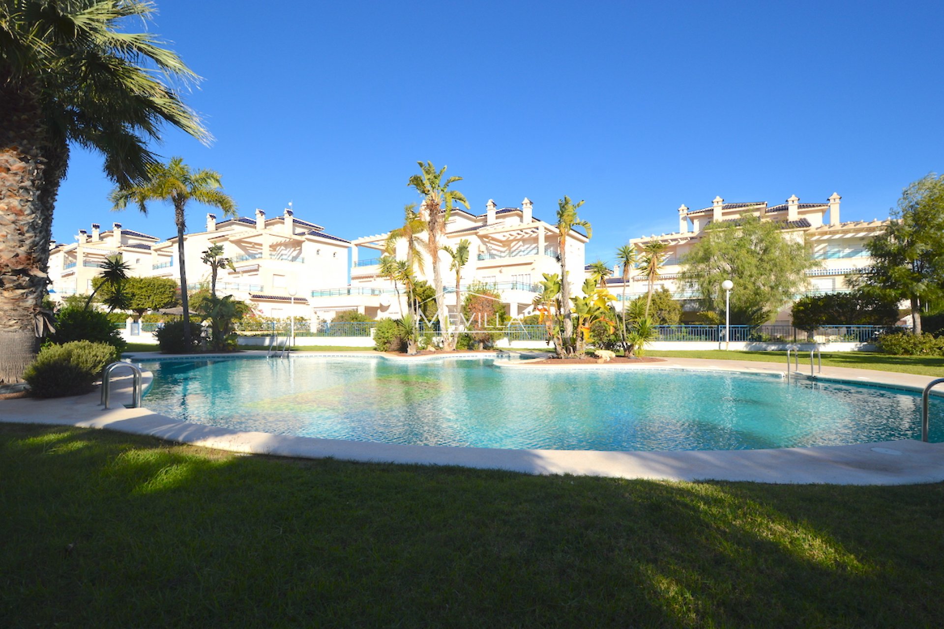 Nice apartment with sea views in Torre de la Horadada for sale