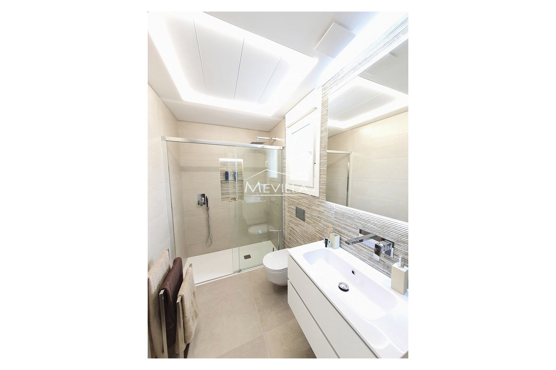 Obra nueva - Chalet / Villa - Pilar de la Horadada