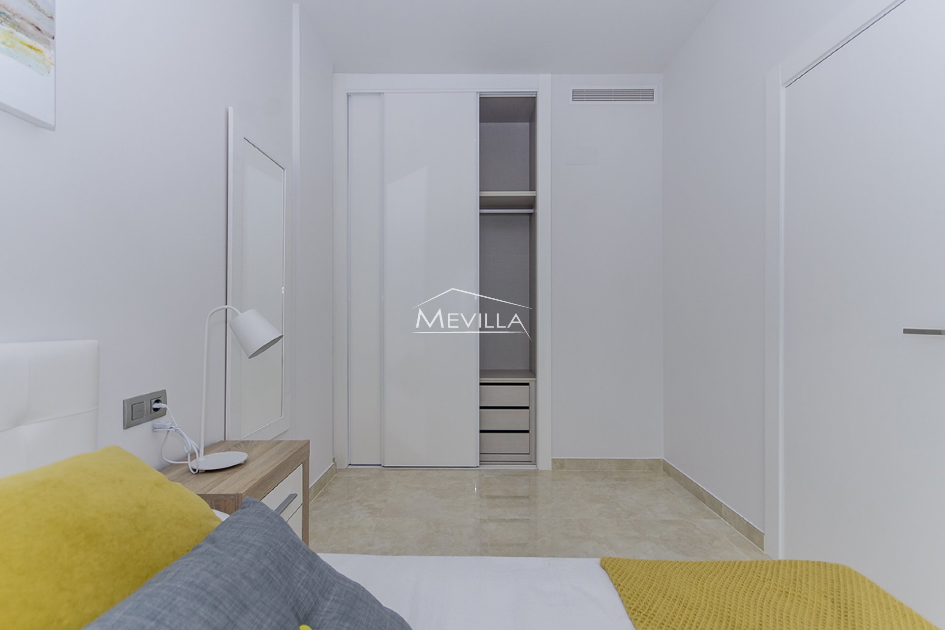 Obra nueva - Piso / Apartamento - Torrevieja