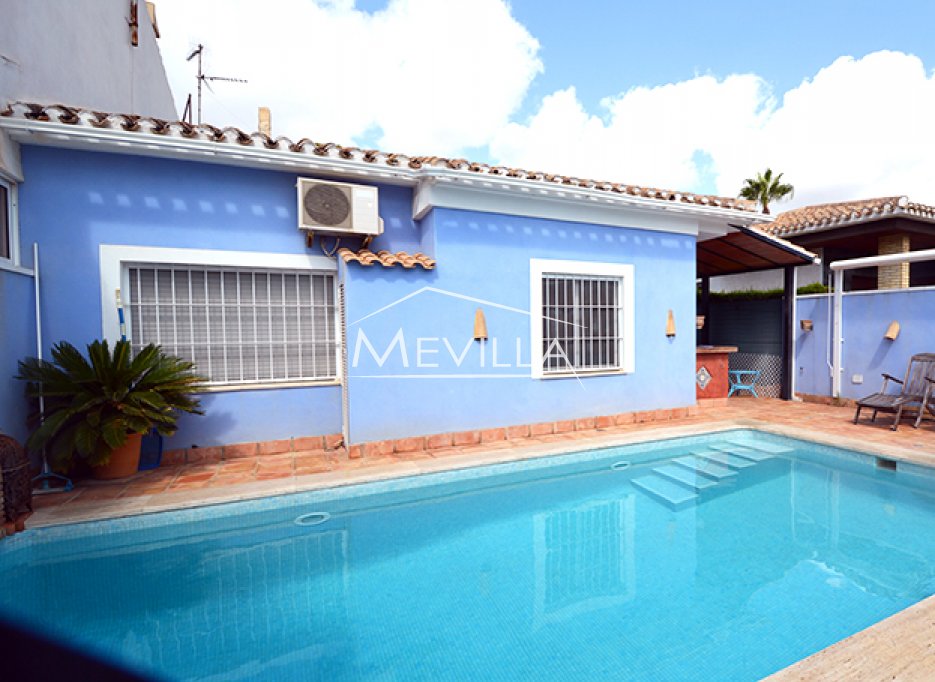  REKKEHUS I CAMPOAMOR, ORIHUELA COSTA TIL SALGS