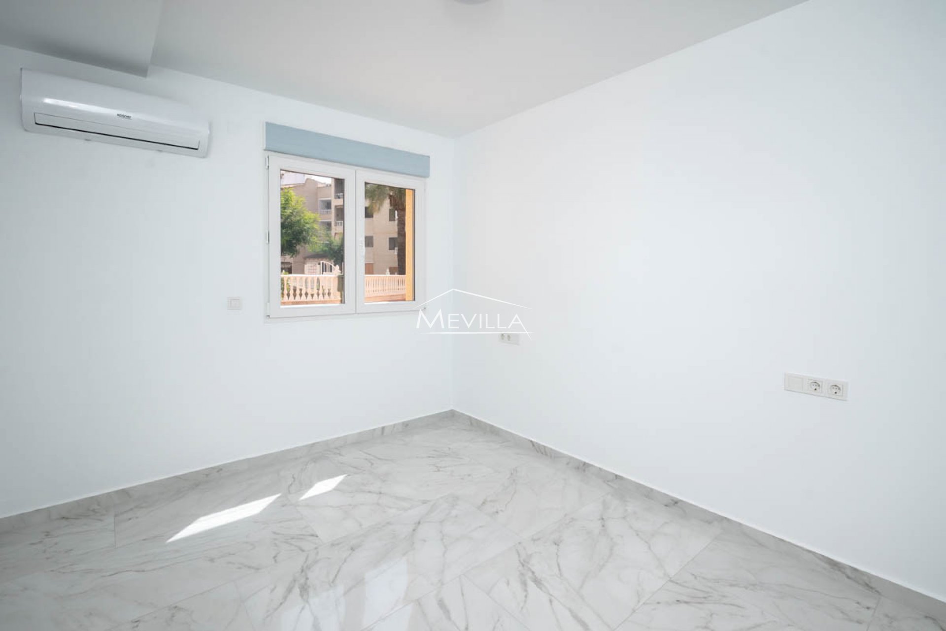 Resales - Apartment - Torrevieja