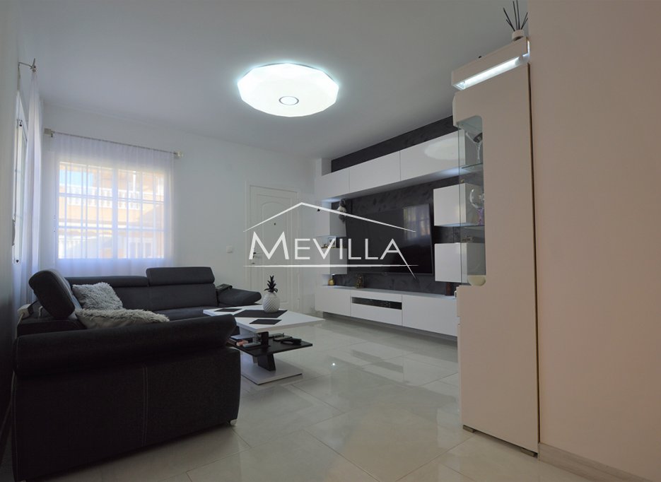 Resales - Flat / Apartment - Torrevieja - La Mata