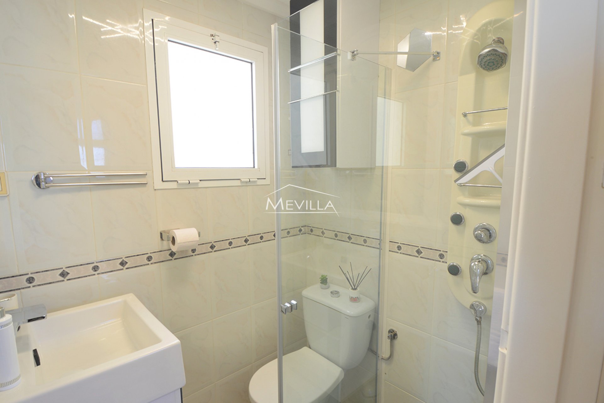 Resales - Flat / Apartment - Torrevieja - La Mata