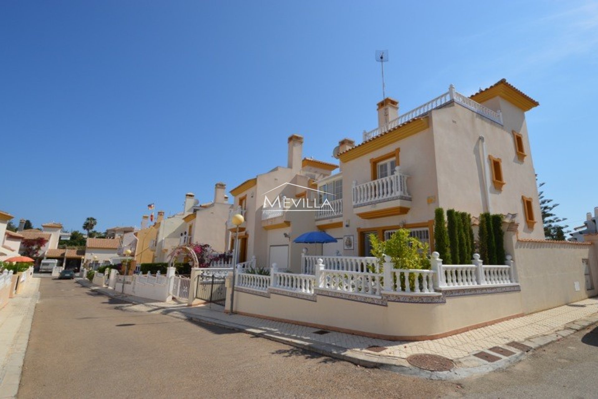 Resales - Villa - Orihuela Costa - Cabo Roig