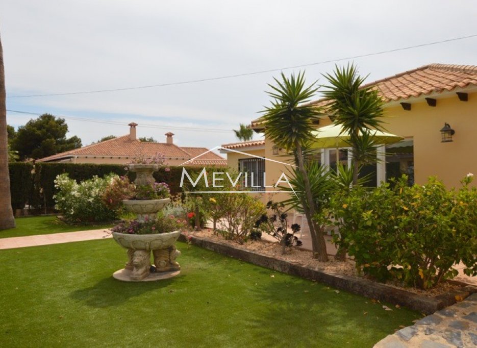 Resales - Villa - Orihuela Costa - Cabo Roig