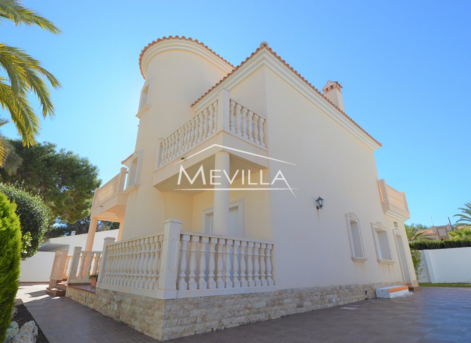 Resales - Villa - Orihuela Costa - Cabo Roig