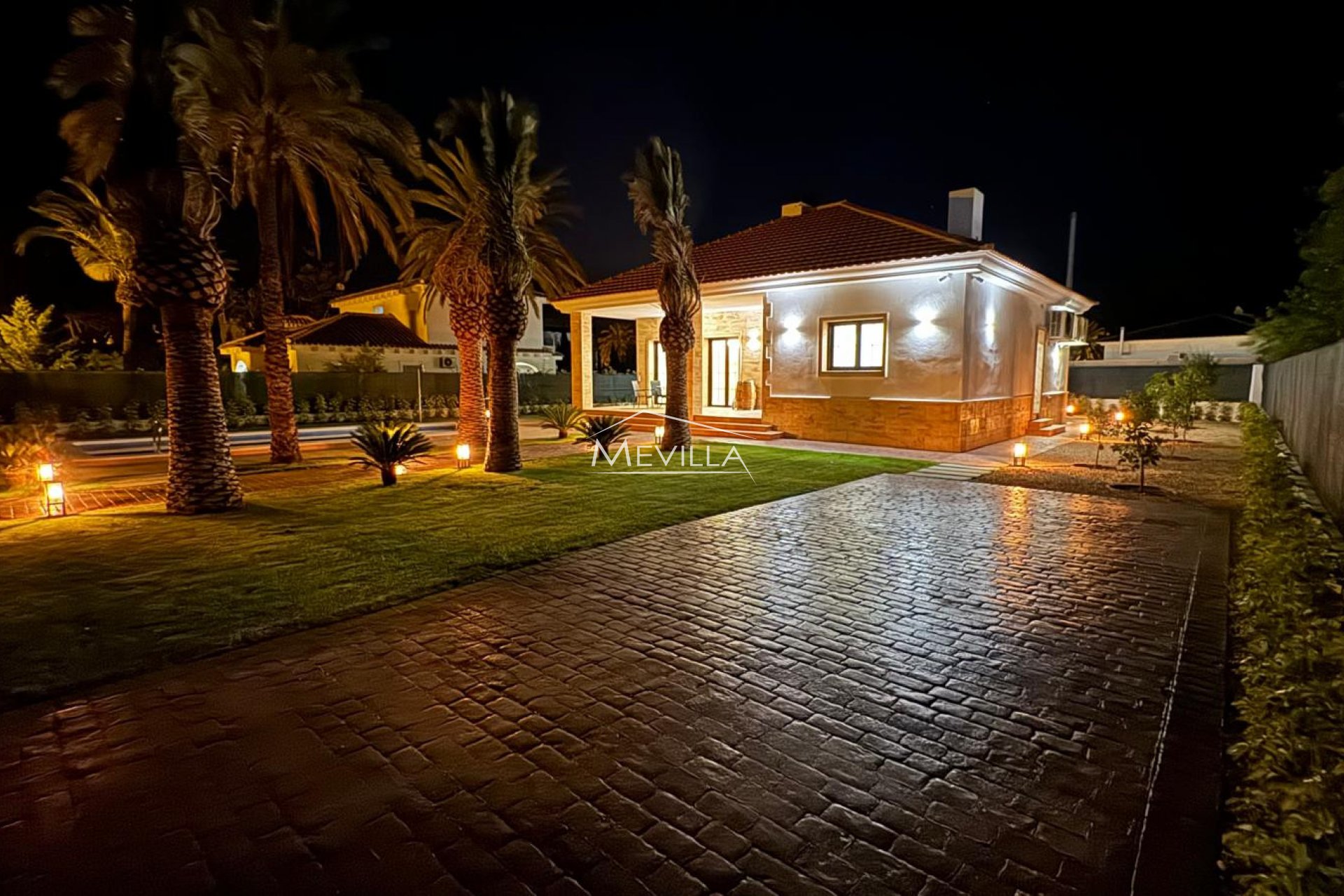 Resales - Villa - Orihuela Costa - Cabo Roig