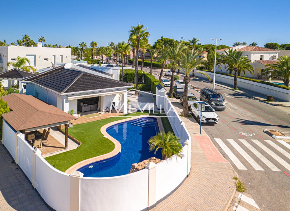 Resales - Villa - Orihuela Costa - Cabo Roig
