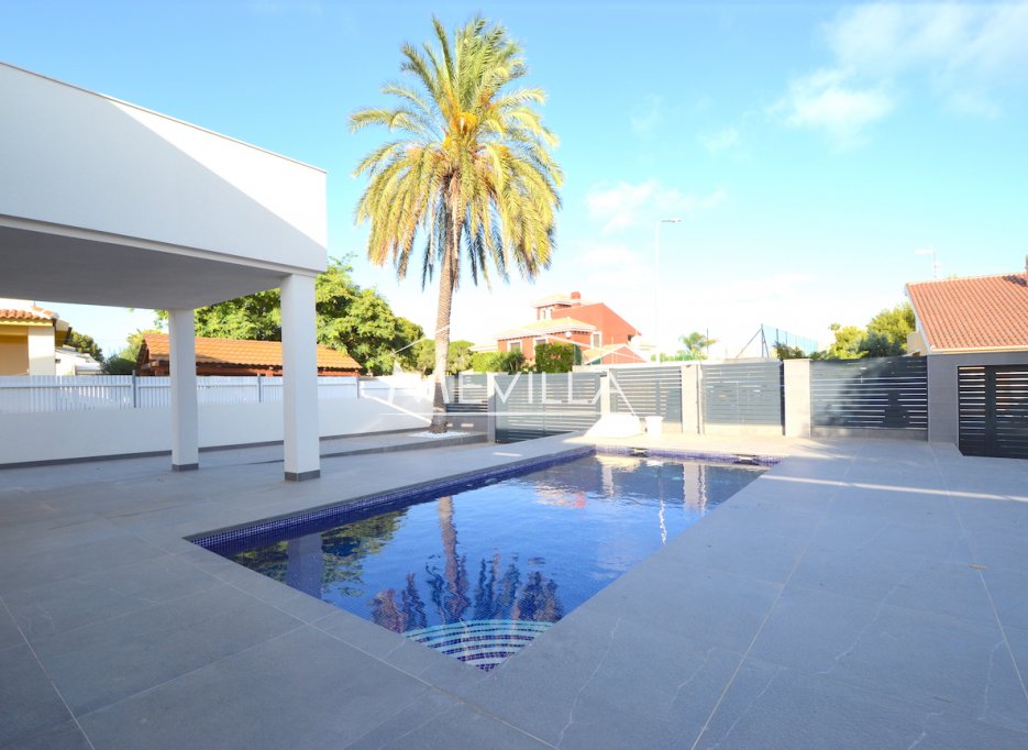 Resales - Villa - Orihuela Costa - Campoamor