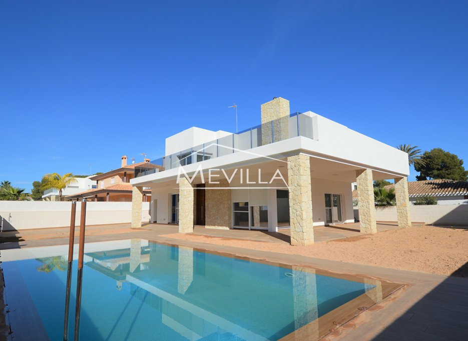 Resales - Villa - Orihuela Costa - Campoamor