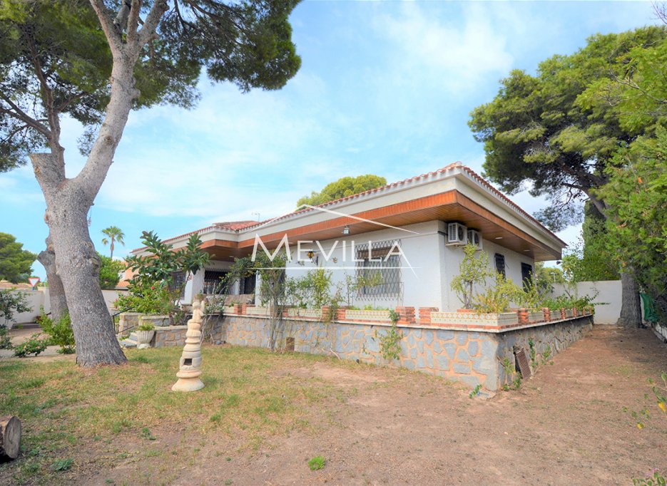 Resales - Villa - Orihuela Costa - Campoamor