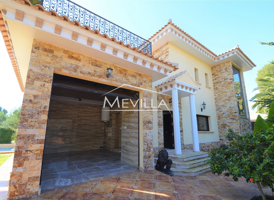 Resales - Villa - Orihuela Costa - Campoamor