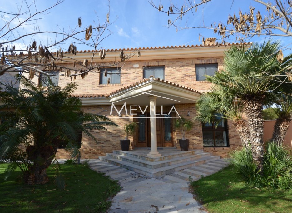 Resales - Villa - Orihuela Costa - Campoamor