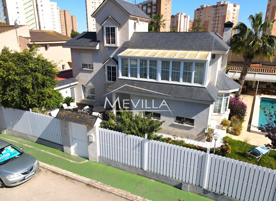 Resales - Villa - Orihuela Costa - Campoamor