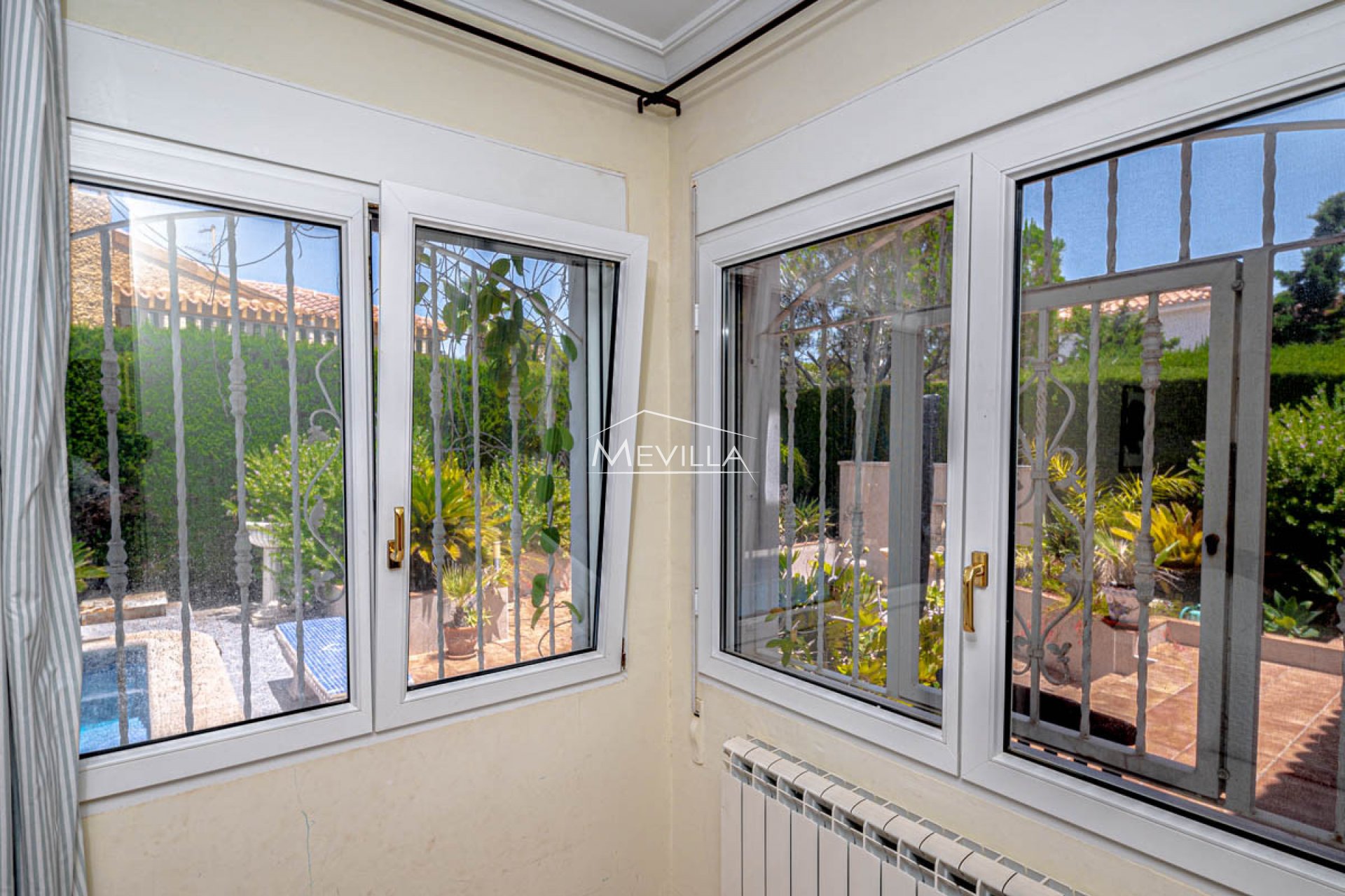 Resales - Villa - Orihuela Costa - Campoamor
