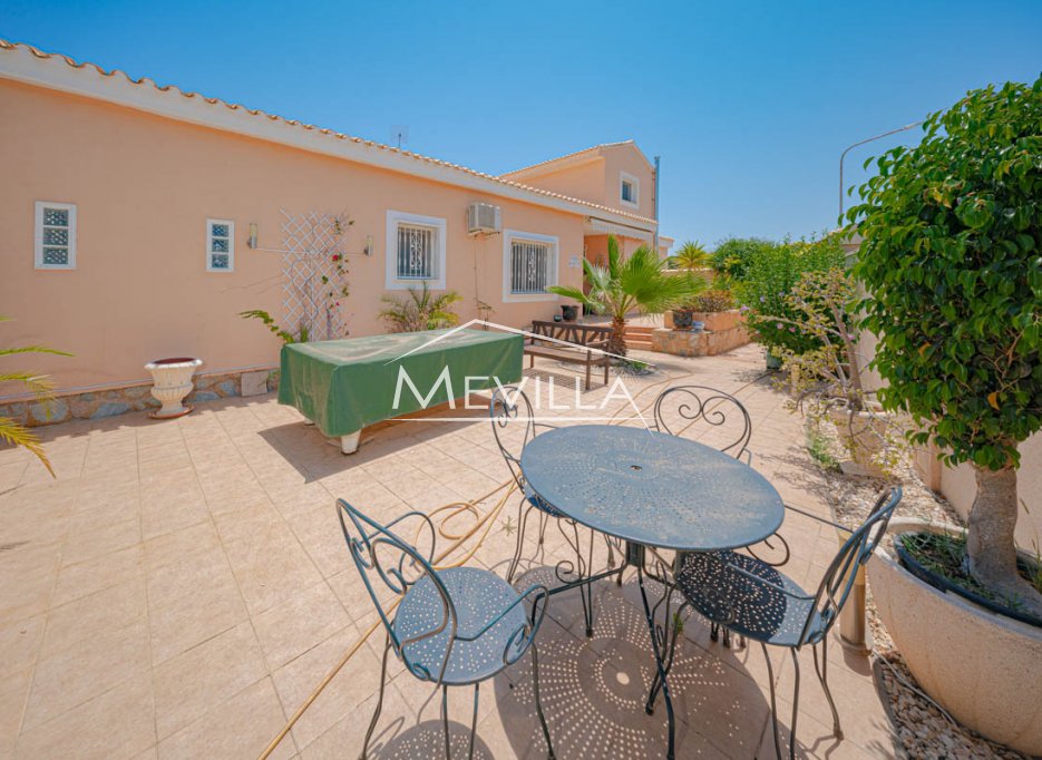 Resales - Villa - Orihuela Costa - Campoamor