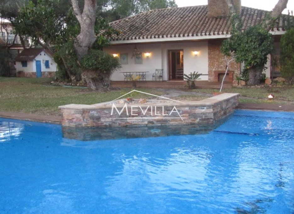 Resales - Villa - Orihuela Costa - Campoamor