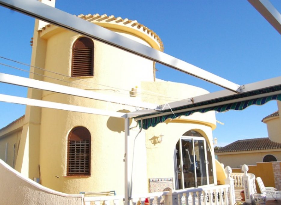 Resales - Villa - Orihuela Costa - La Zenia