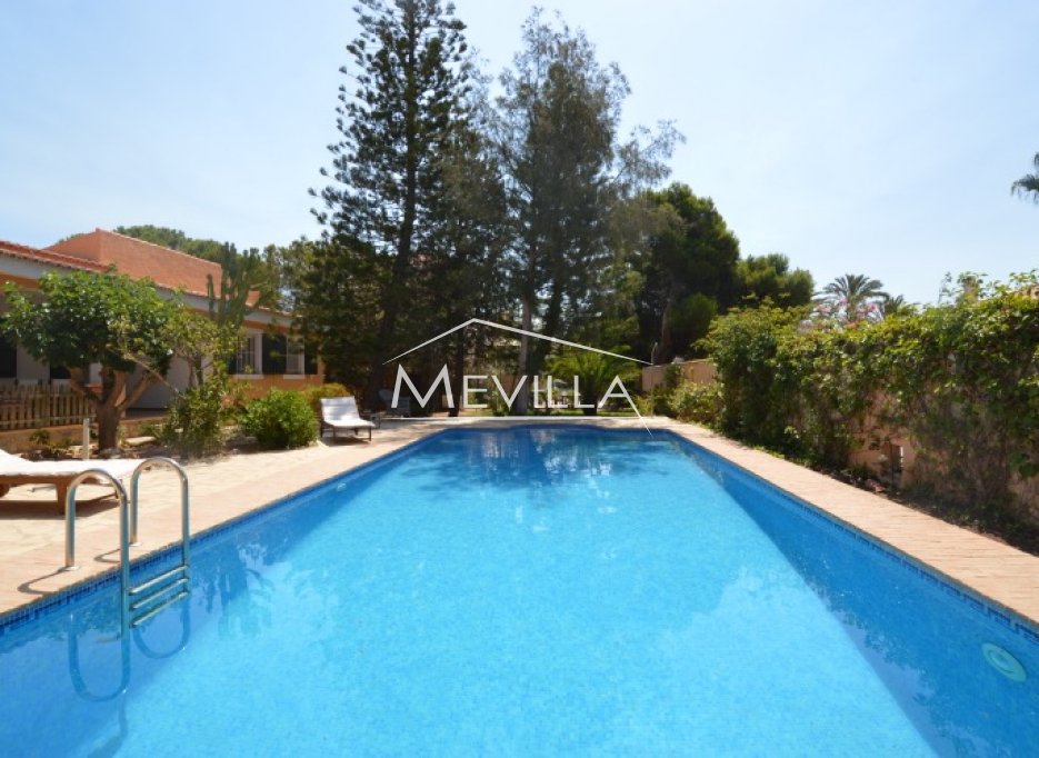 Resales - Villa - Orihuela Costa - La Zenia