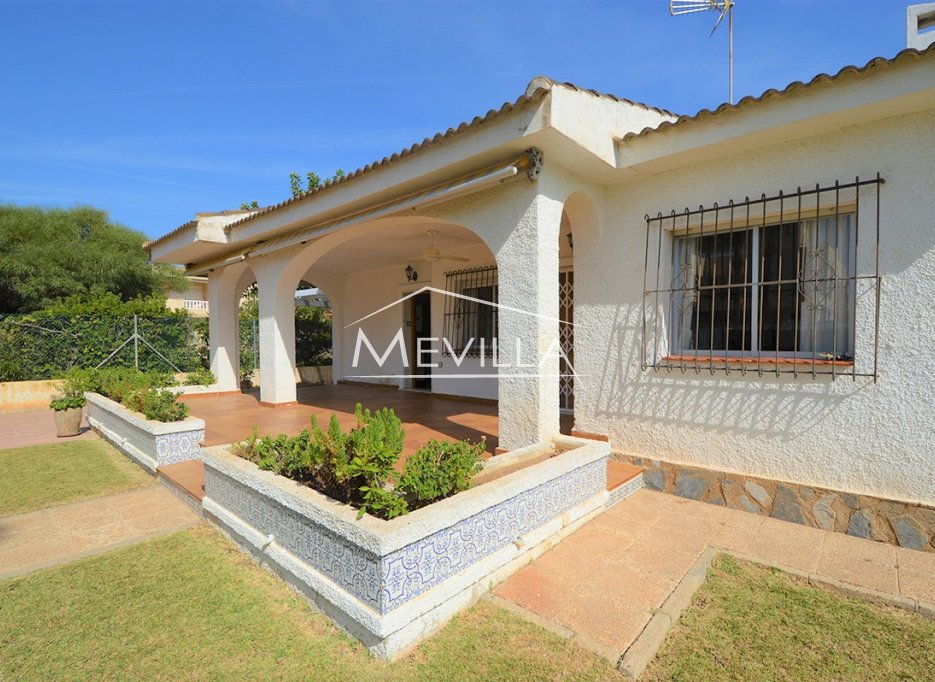 Resales - Villa - Orihuela Costa - La Zenia