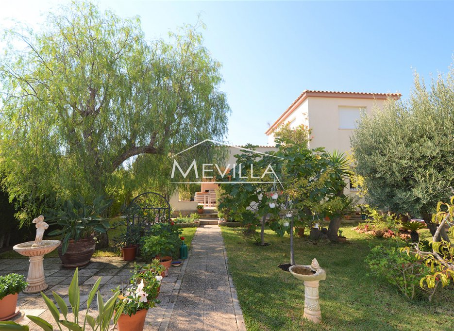 Resales - Villa - Orihuela Costa - La Zenia