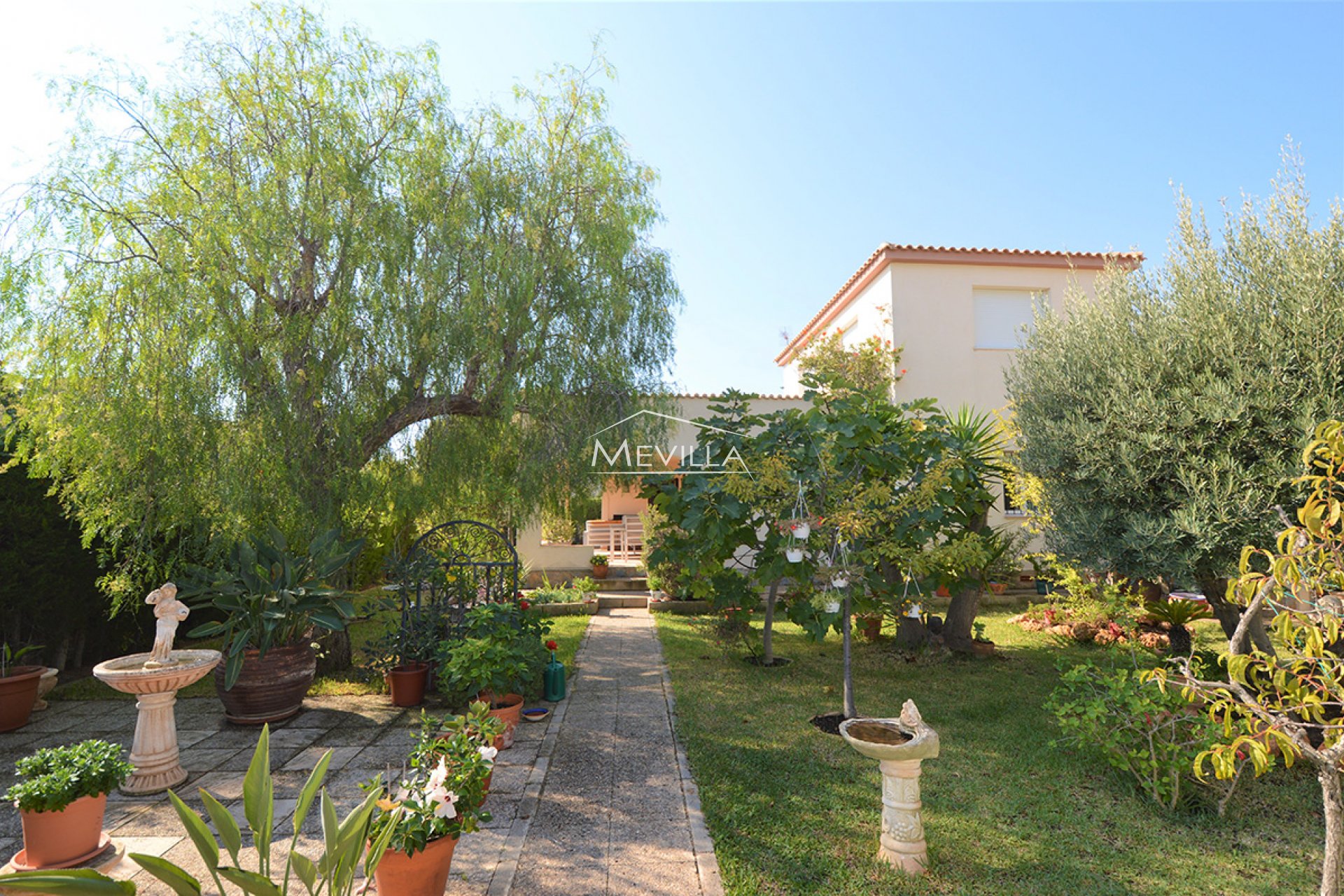 Resales - Villa - Orihuela Costa - La Zenia