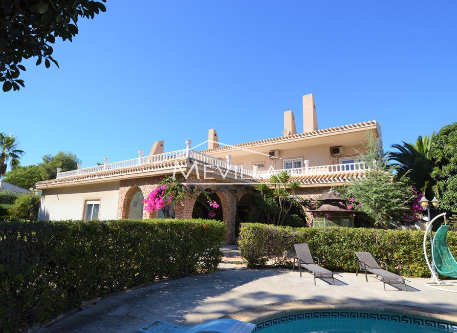 Resales - Villa - Orihuela Costa - La Zenia