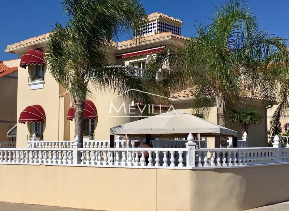 Resales - Villa - Orihuela Costa - La Zenia