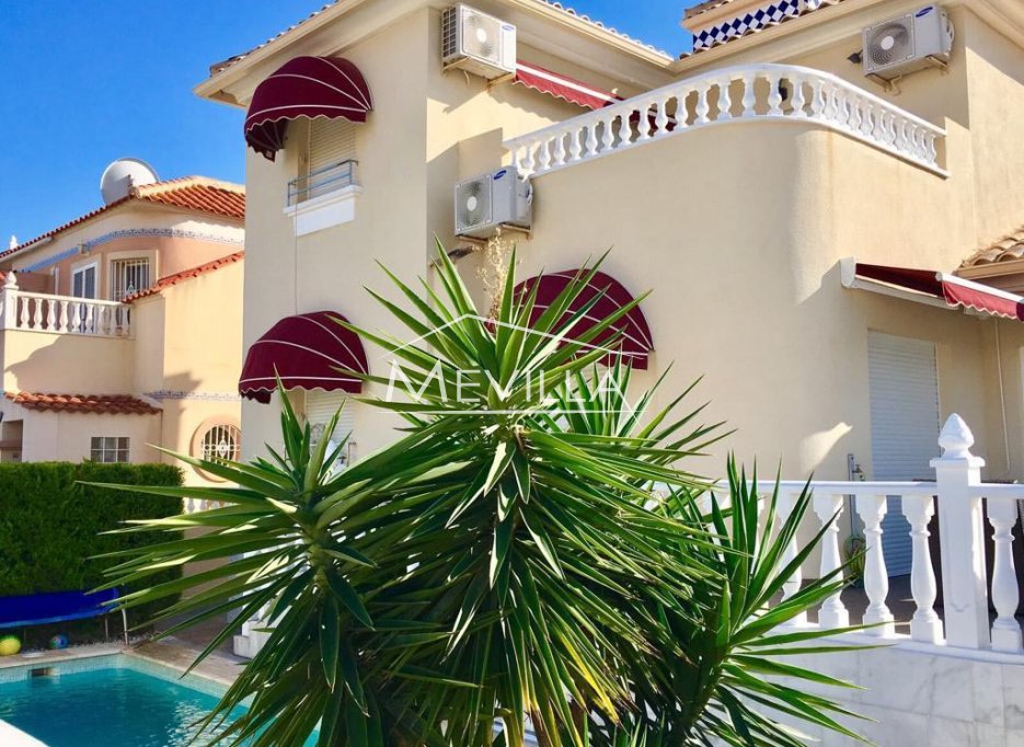 Resales - Villa - Orihuela Costa - La Zenia