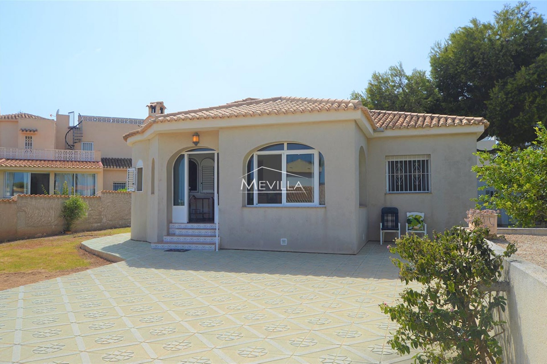 Resales - Villa - Orihuela Costa - La Zenia