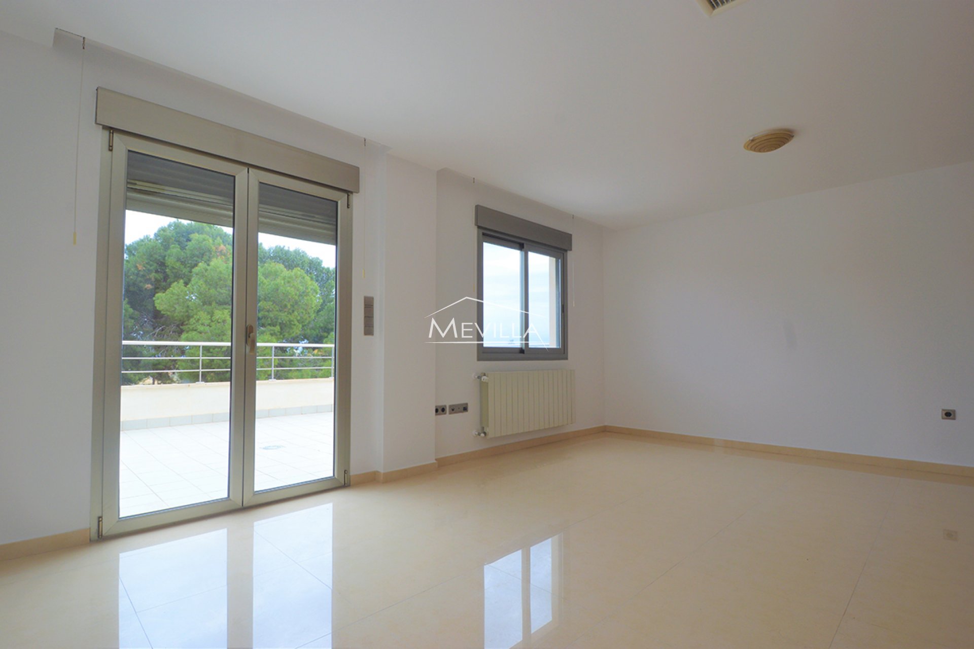 Resales - Villa - Orihuela Costa - La Zenia