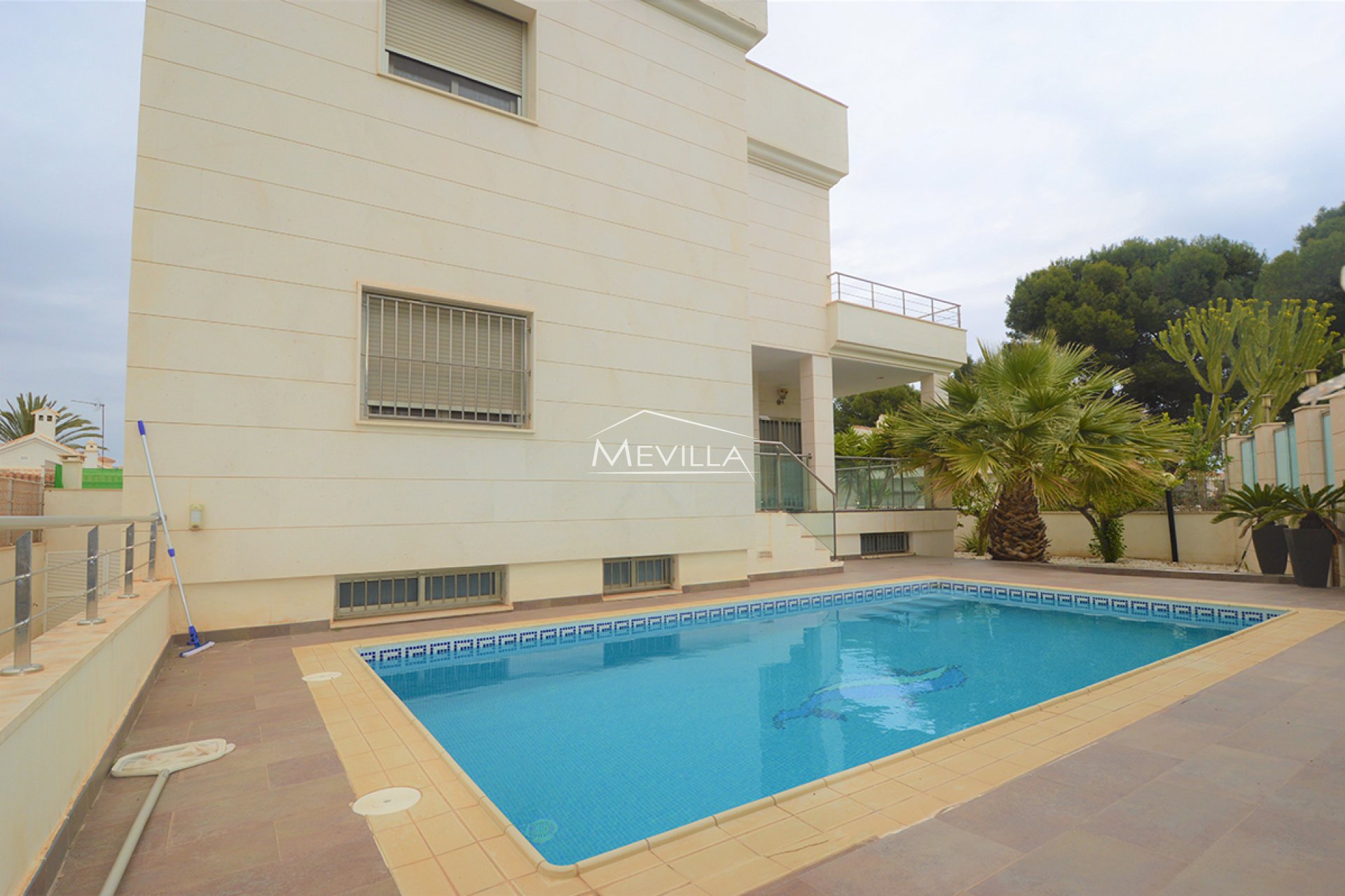 Resales - Villa - Orihuela Costa - La Zenia