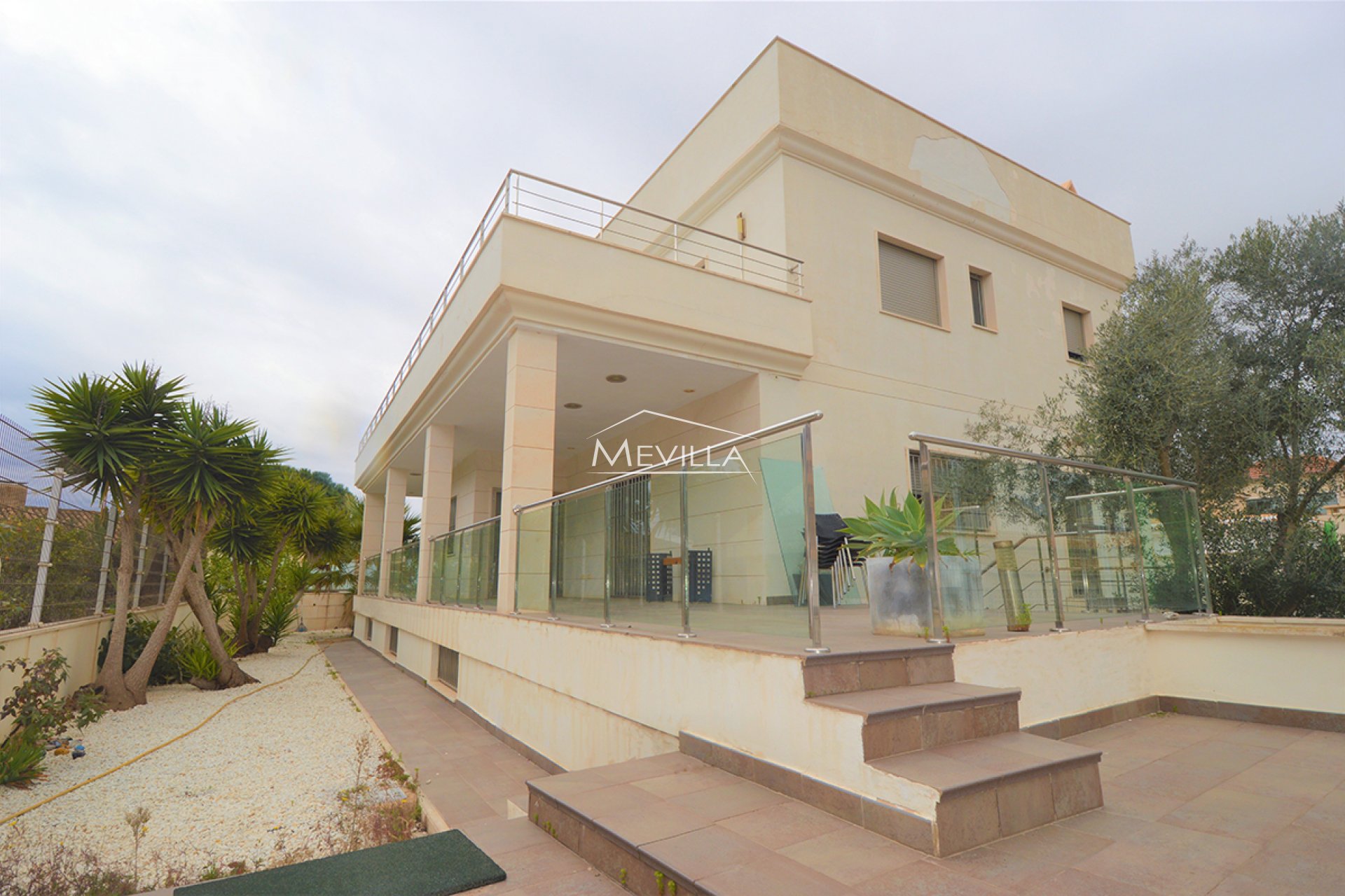 Resales - Villa - Orihuela Costa - La Zenia