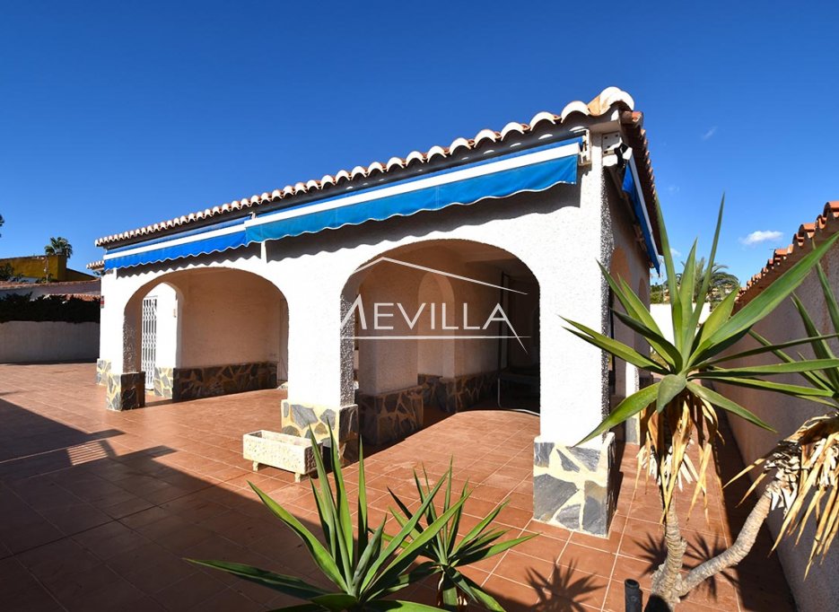 Resales - Villa - Orihuela Costa - La Zenia