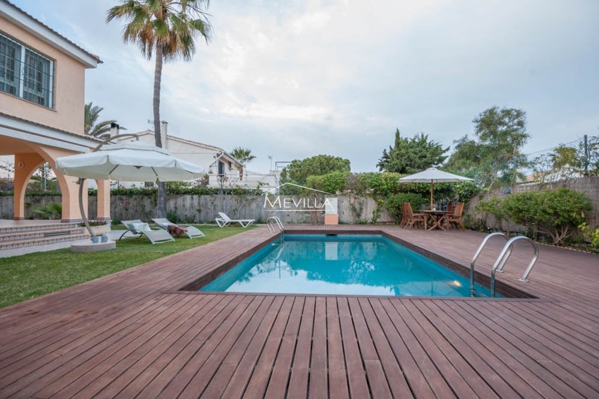 Resales - Villa - Orihuela Costa - La Zenia