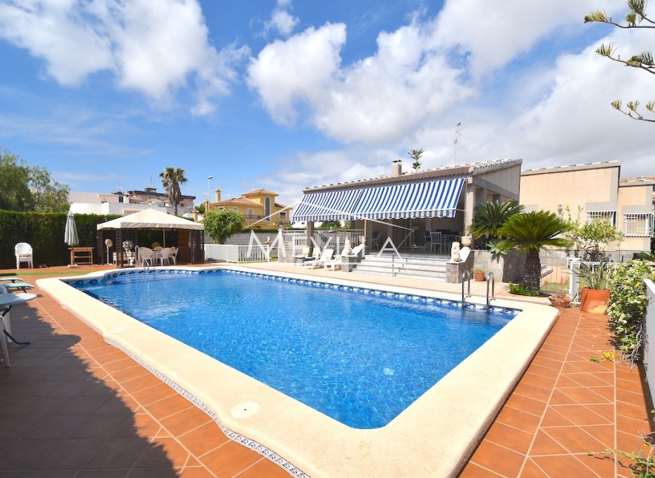 Resales - Villa - Orihuela Costa - La Zenia