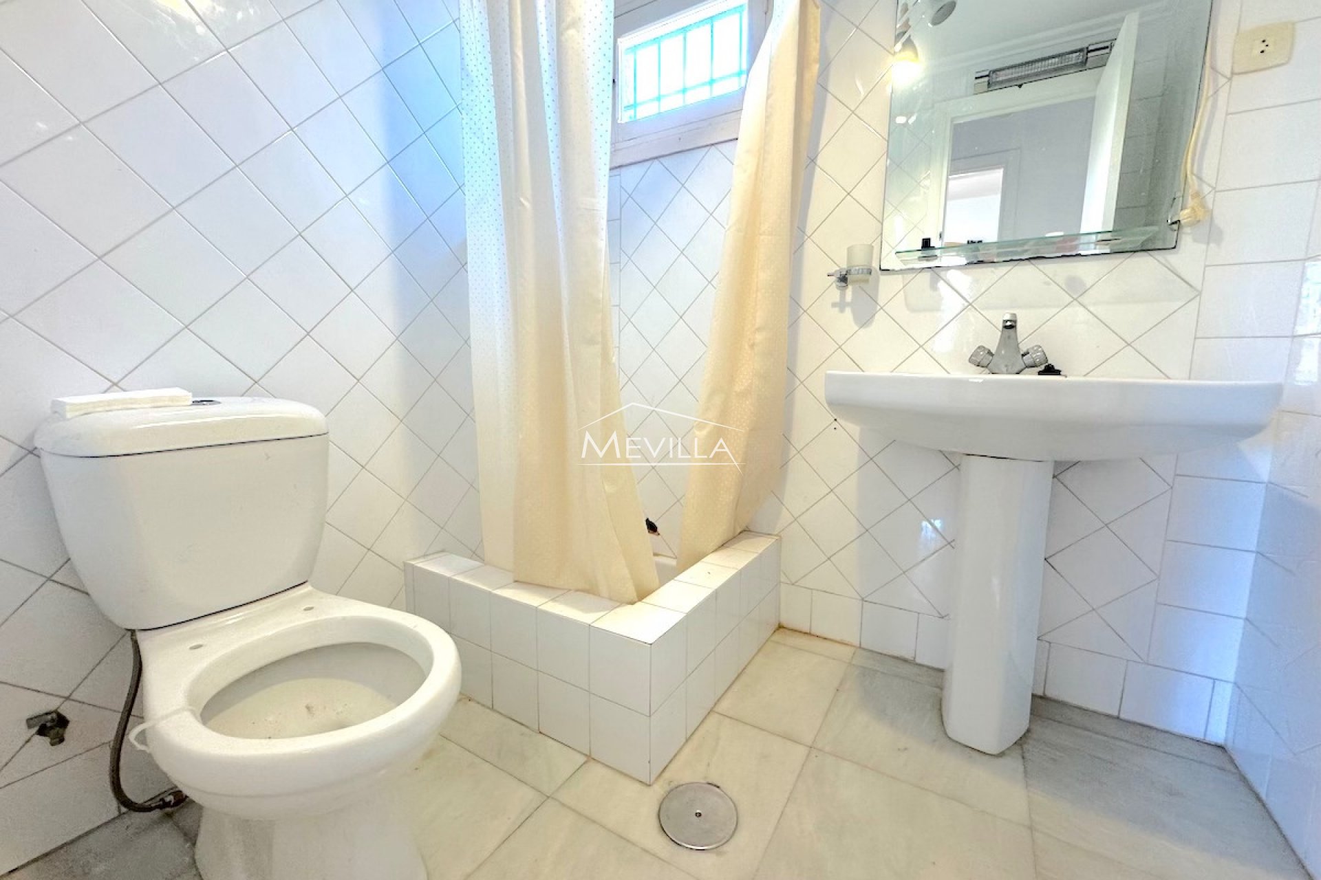 Resales - Villa - Orihuela Costa - La Zenia