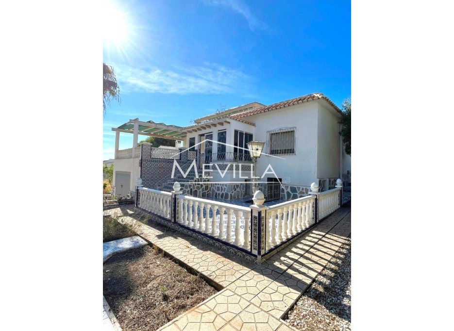 Resales - Villa - Orihuela Costa - La Zenia