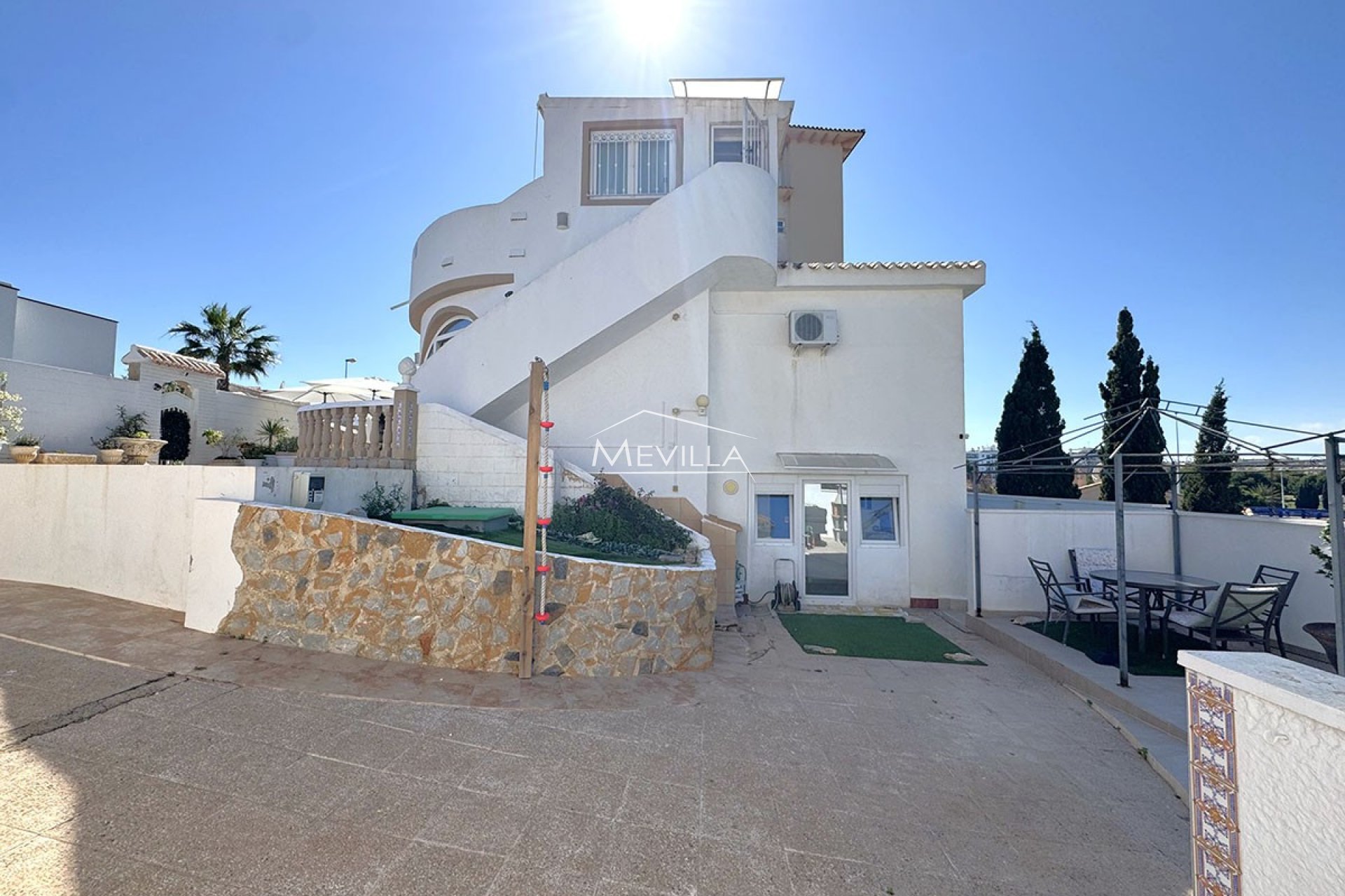 Resales - Villa - Orihuela Costa - La Zenia