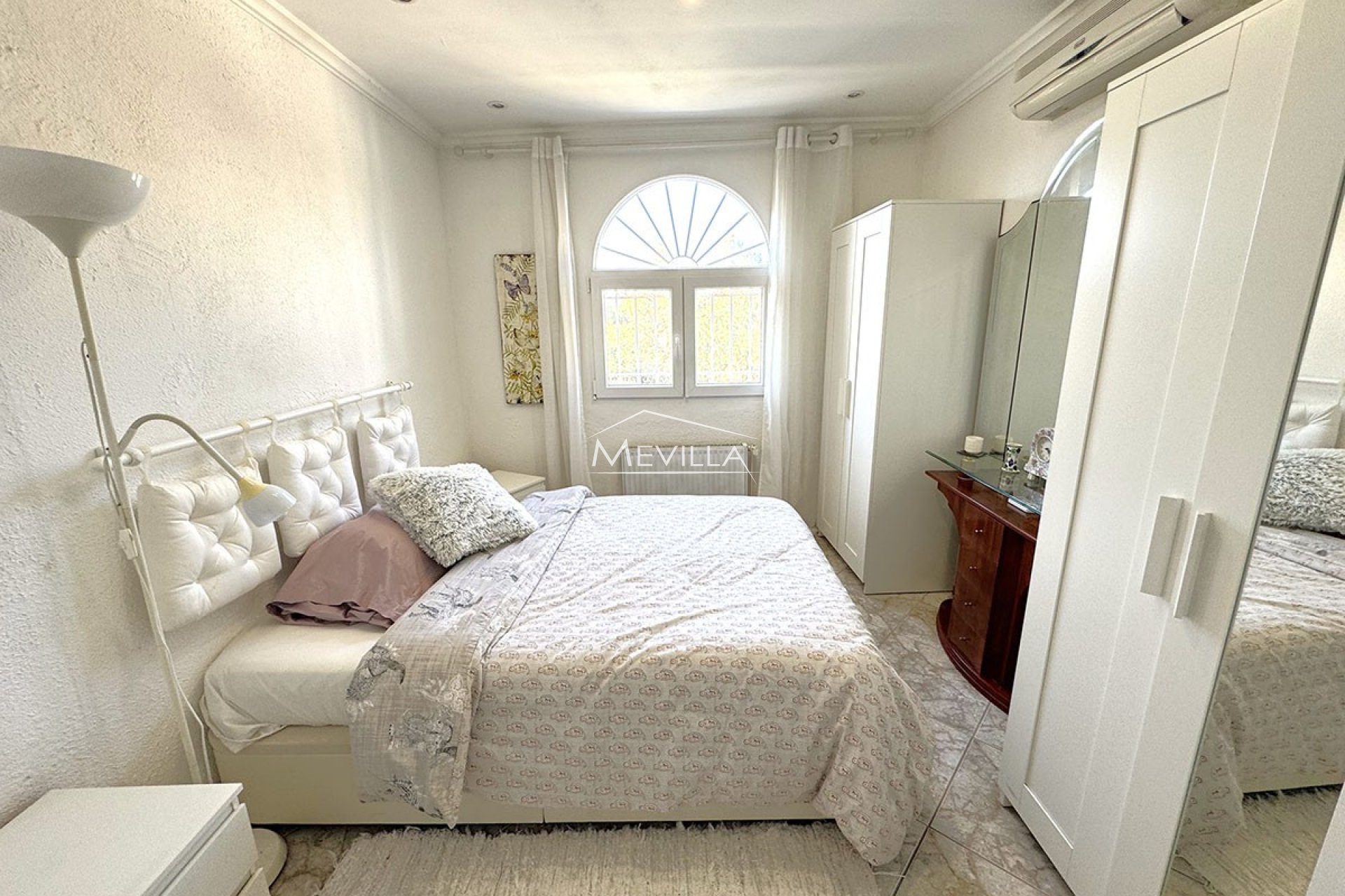 Resales - Villa - Orihuela Costa - La Zenia