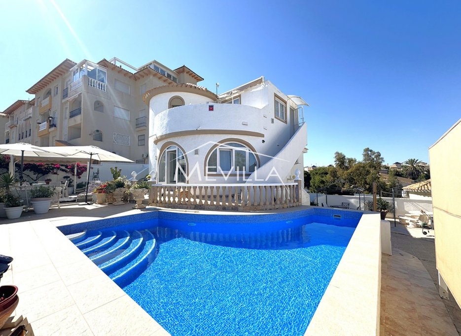 Resales - Villa - Orihuela Costa - La Zenia
