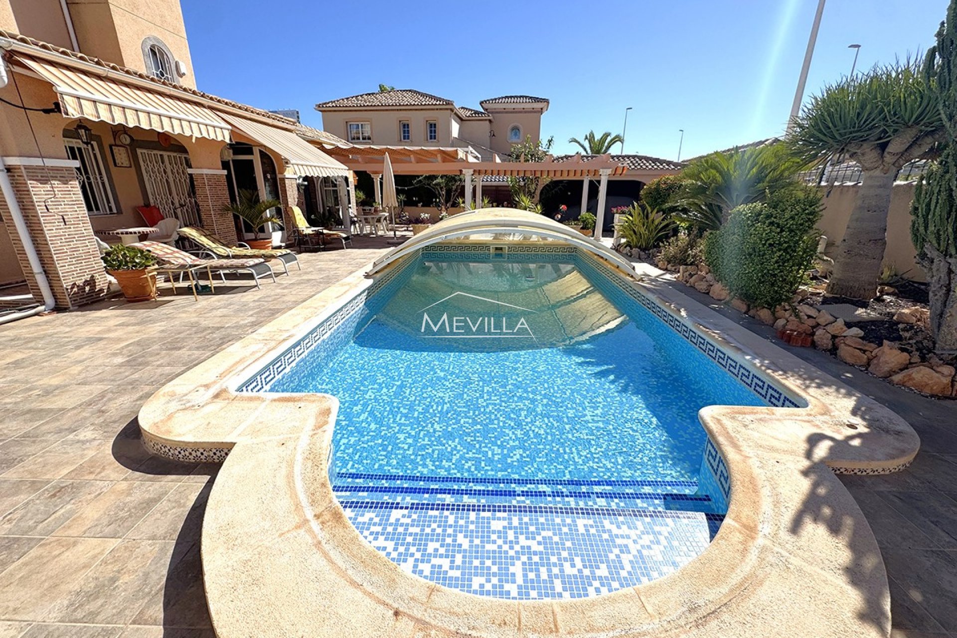 Resales - Villa - Orihuela Costa - La Zenia