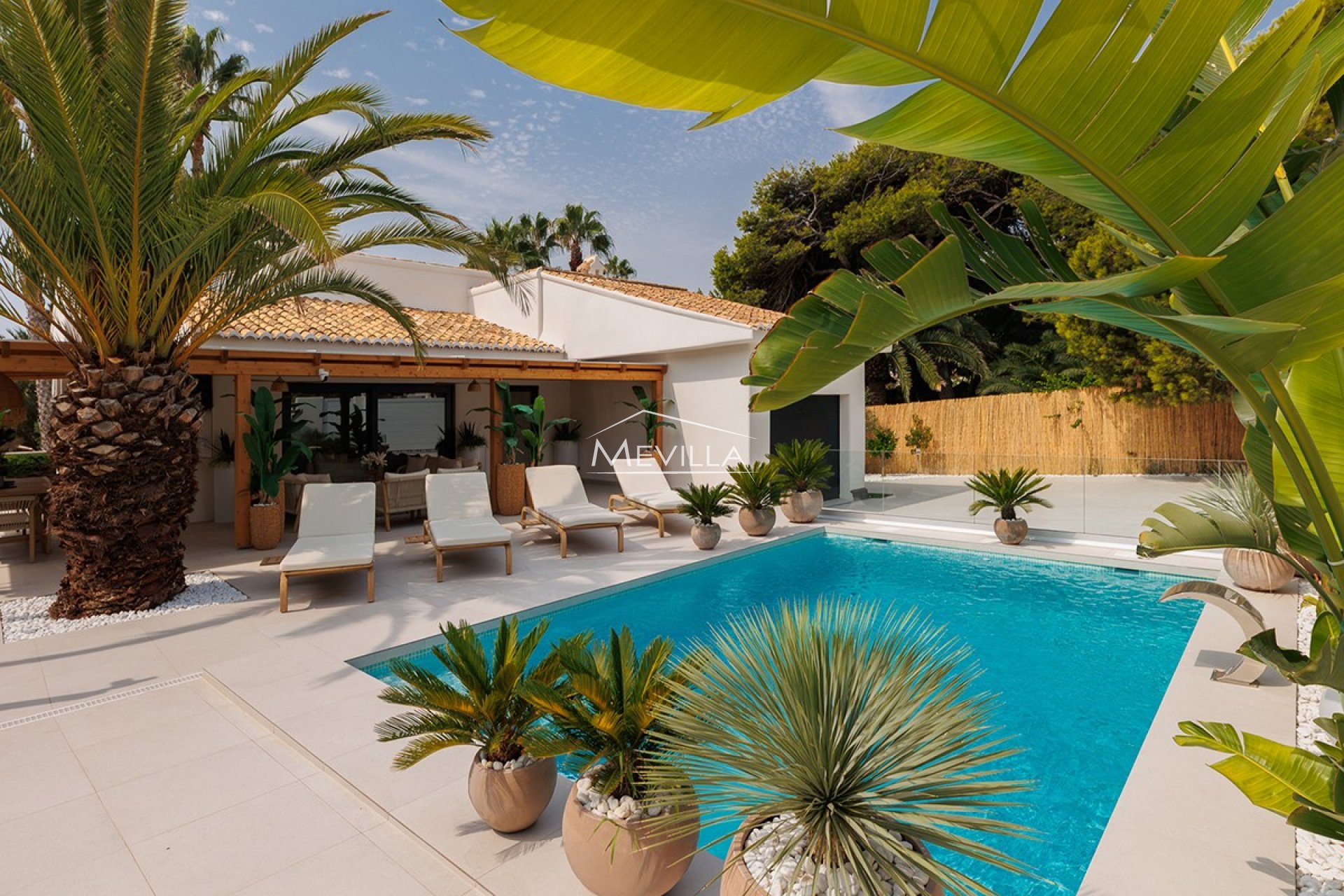 Resales - Villa - Orihuela Costa - La Zenia