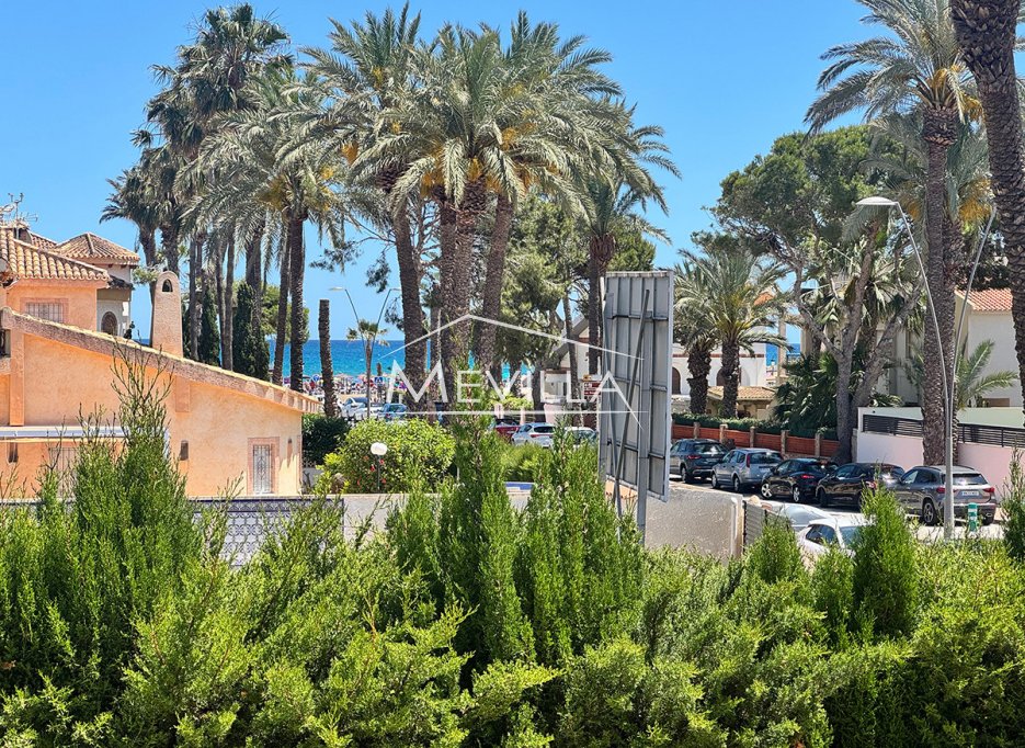 Resales - Villa - Orihuela Costa - La Zenia