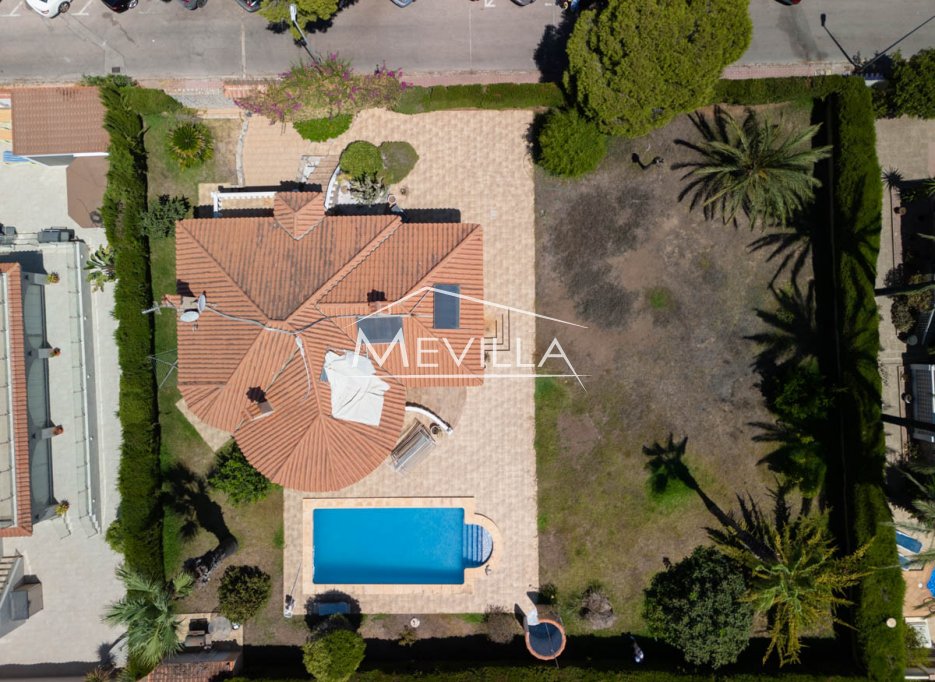 Resales - Villa - Orihuela Costa - La Zenia