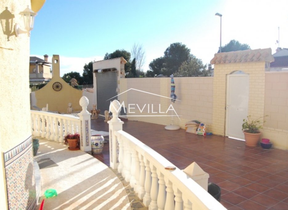 Resales - Villa - Orihuela Costa - La Zenia