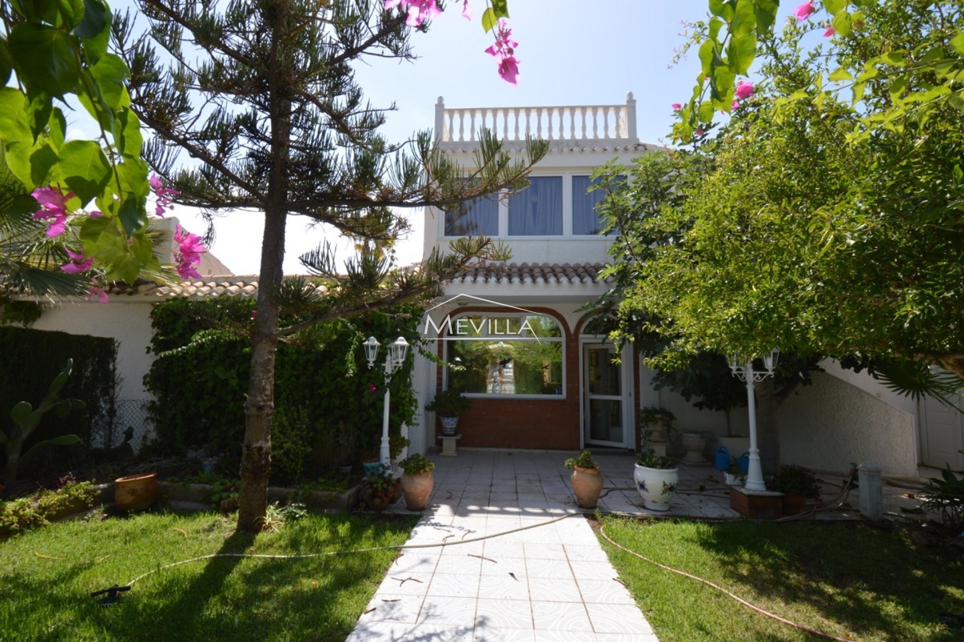 Resales - Villa - Orihuela Costa - La Zenia