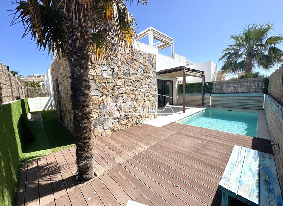 Resales - Villa - Orihuela Costa - Lomas de Cabo Roig