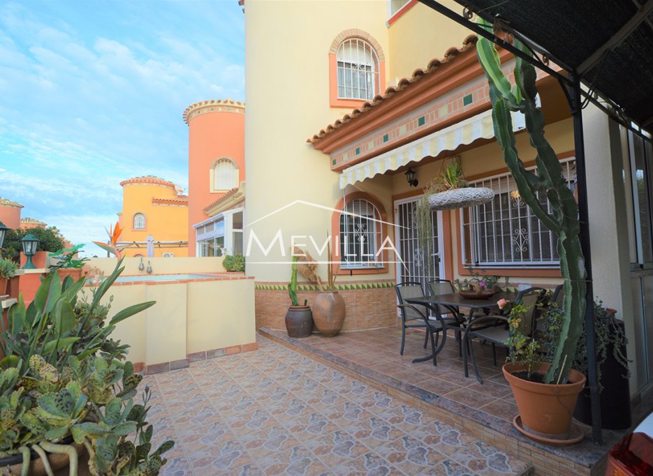 Resales - Villa - Orihuela Costa - Playa Flamenca